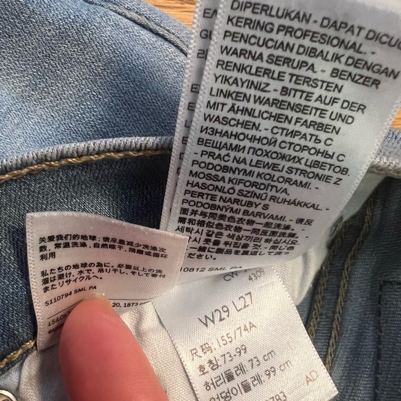 Classic Blue Women's mid rise boyfriend Jeans - Picture 12 of 14